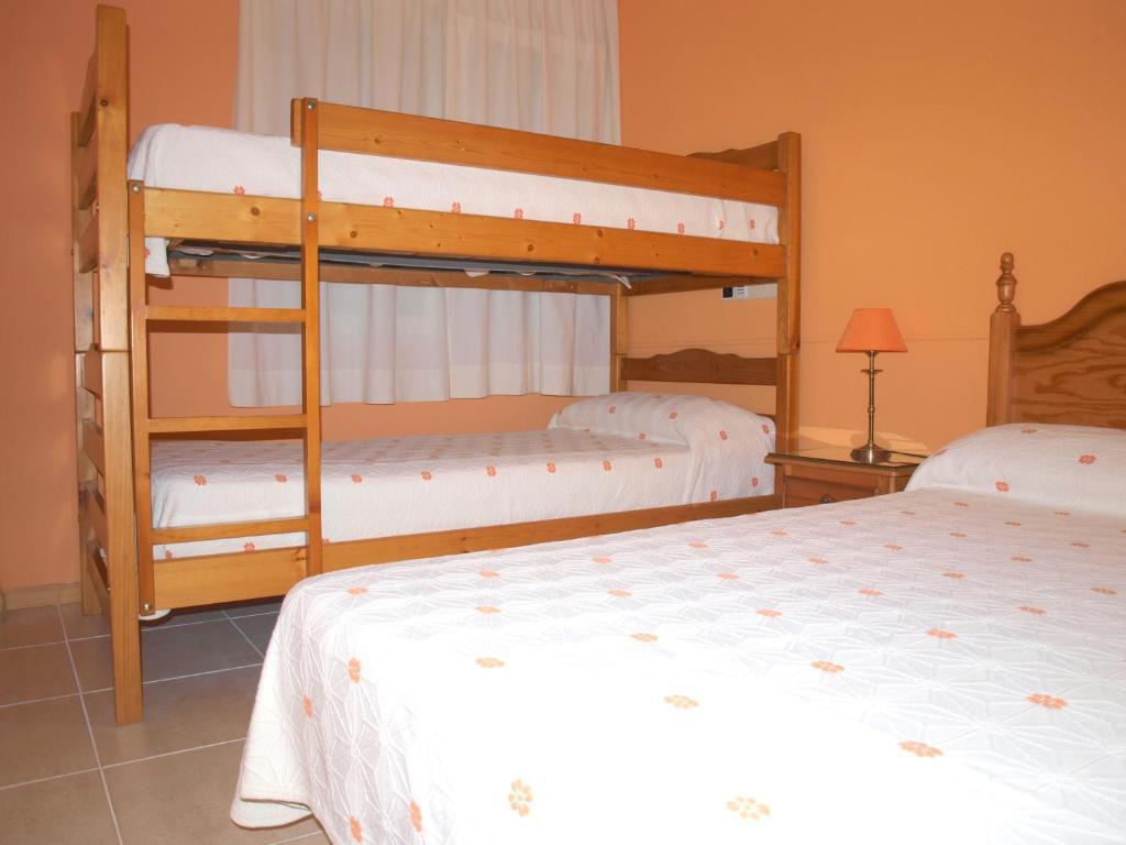 Hostal El Parque Сан-Мартін-де-ла-Вега Екстер'єр фото
