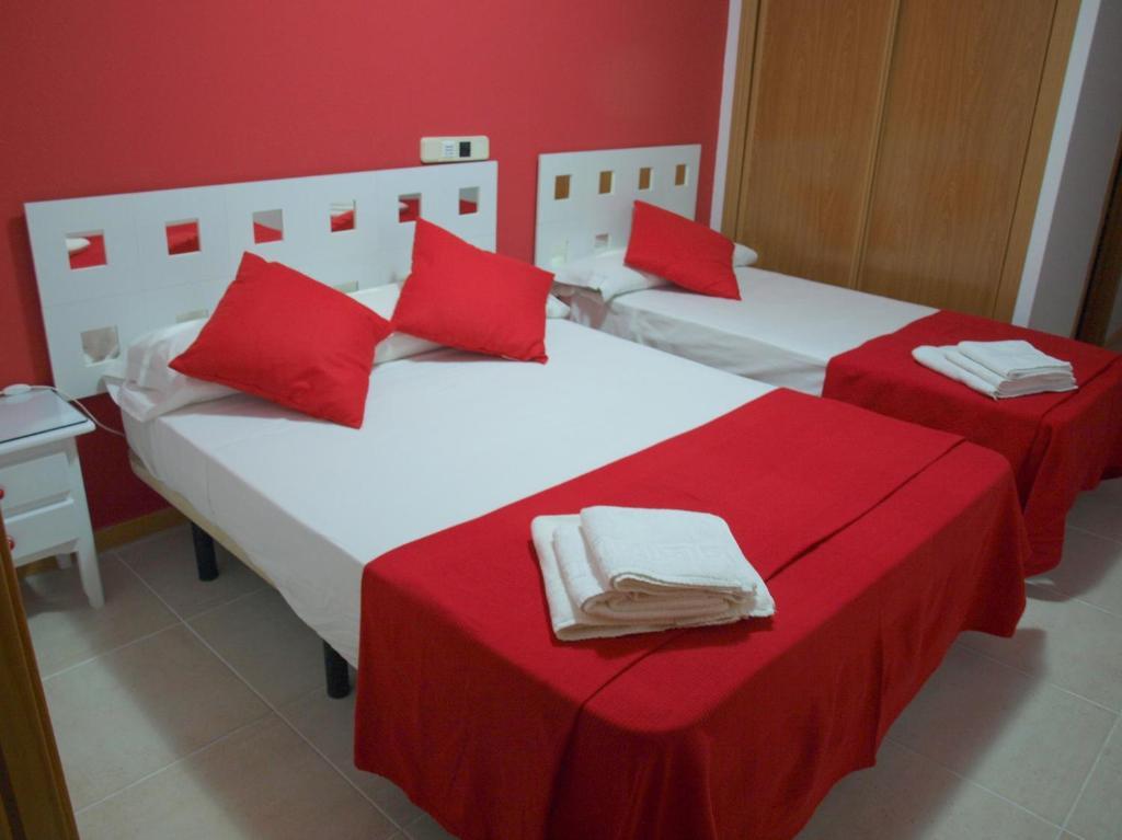 Hostal El Parque Сан-Мартін-де-ла-Вега Екстер'єр фото